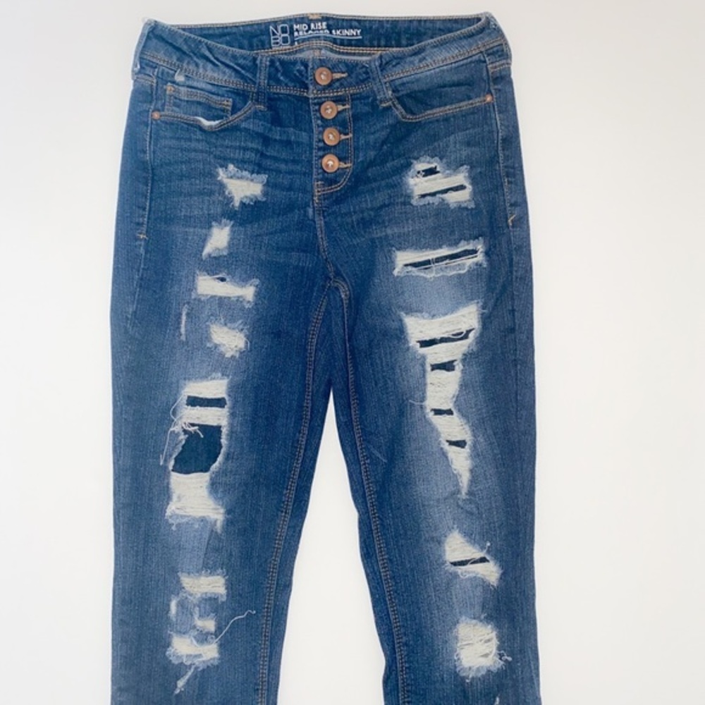 Destroyed Mid-Rise Relaxed Skinny Jeans 5‎